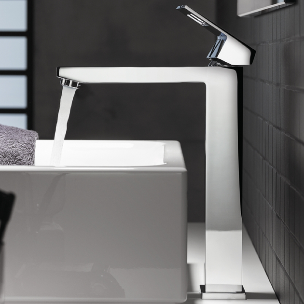 Смеситель-кран для раковины GROHE Eurocube 23406000